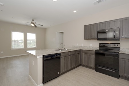 gala-texas-parkway-04-10-26-30