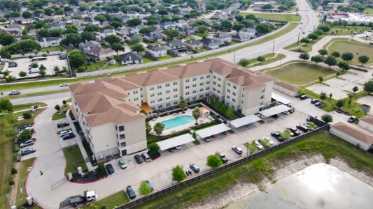 gala-texas-parkway-04-10-26-42