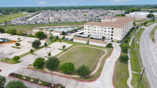 gala-texas-parkway-04-10-26-45